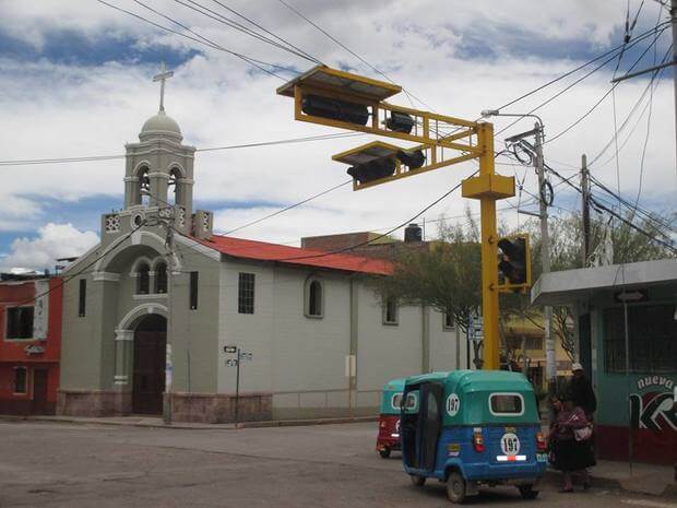 Semáforos solares en Huanta