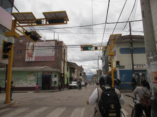 Semáforos solares en Huanta